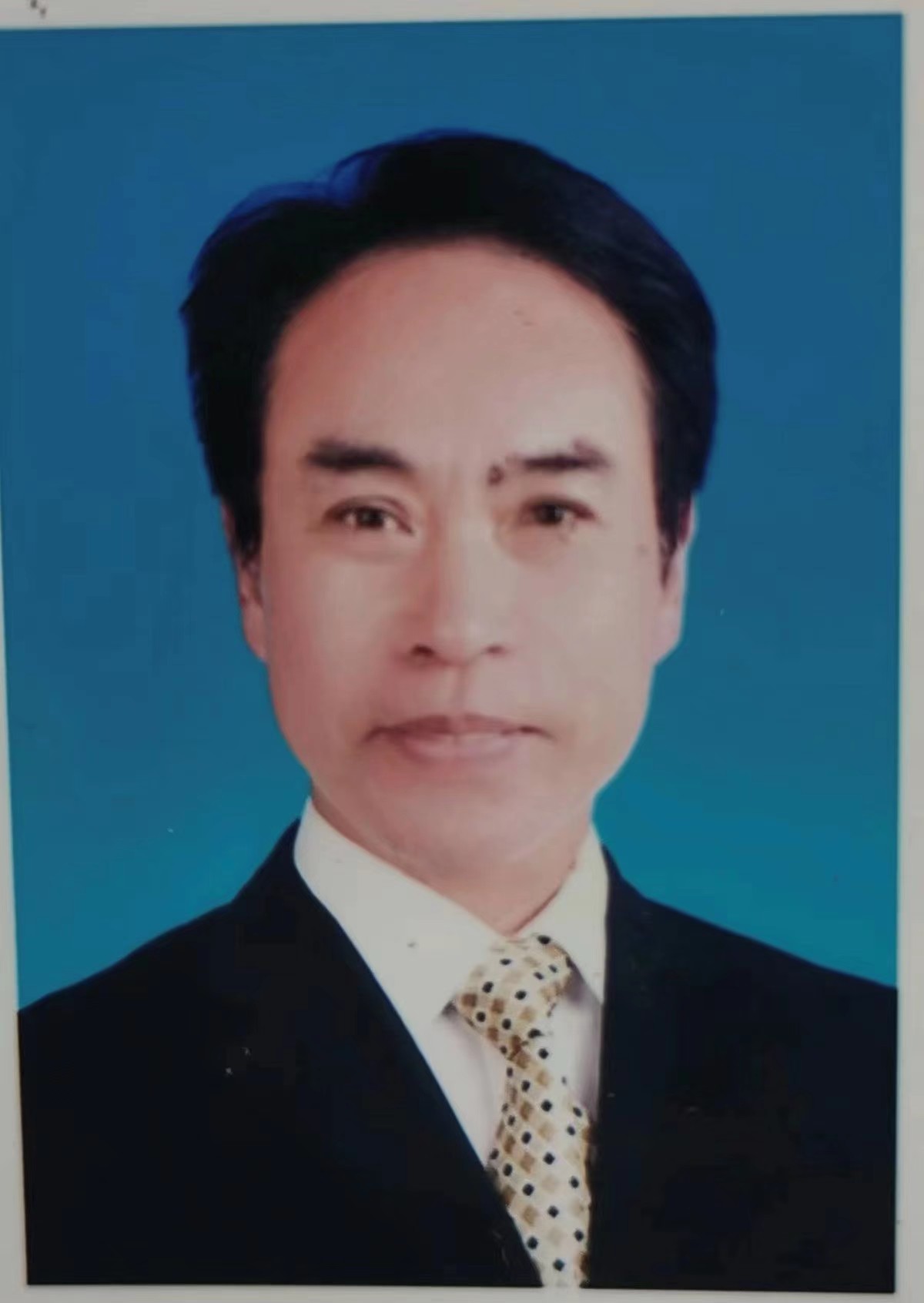 李寶富