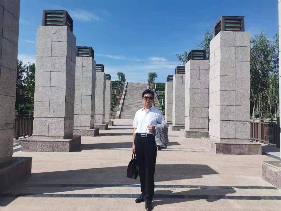 俞存懷